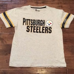 Pittsburgh Steelers t-shirt, EUC. Size M unisex.